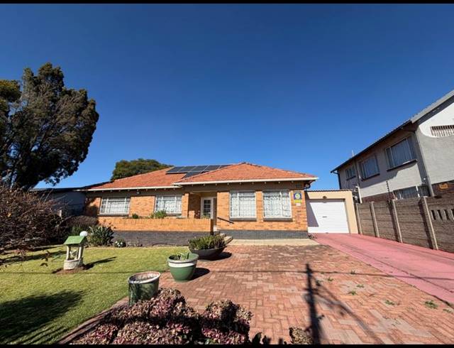 3 BEDROOM HOUSE FOR SALE IN LINMEYER